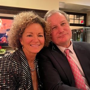 Meet your Posher, Laurel